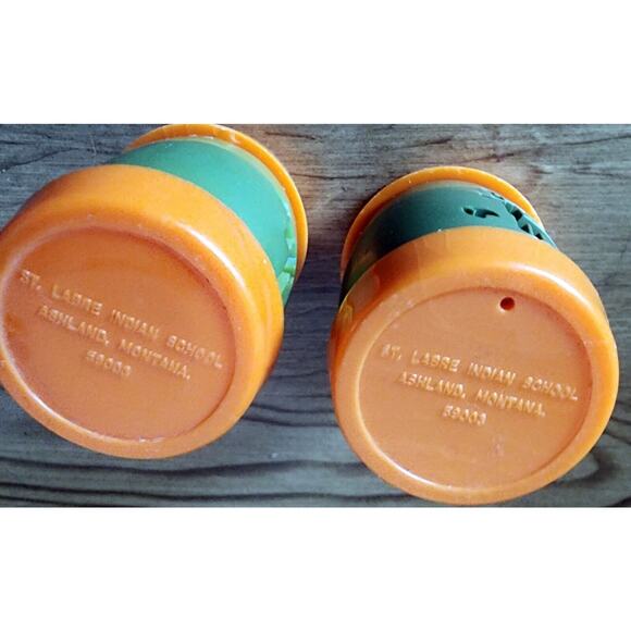 Vintage St. Labre Indian School Ashland Montana Salt & Pepper Shakers Plastic - Picture 13 of 13